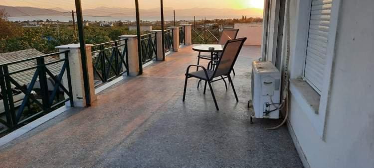 Апартаменти Mosxonas House Aegina Екстер'єр фото